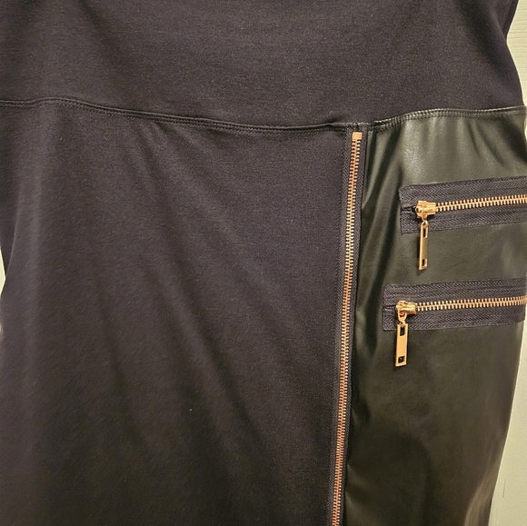 Athena Marie Black Asymmetrical Skirt-Size Medium - Picture 3 of 14